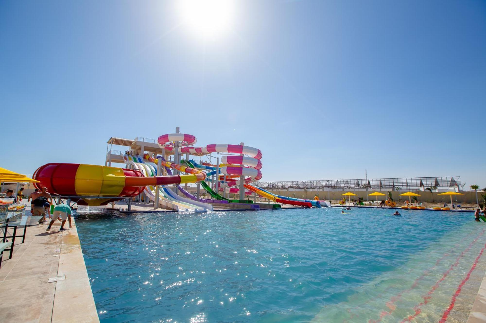 Pickalbatros Sea World Resort - Marsa Alam- "Aqua Park" El Qoseir Exterior photo