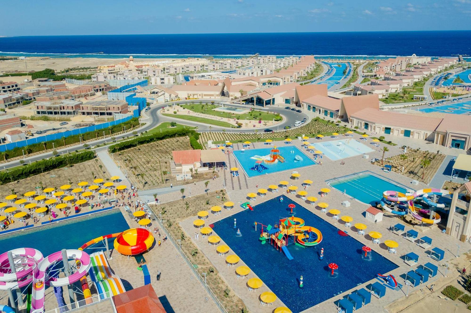 Pickalbatros Sea World Resort - Marsa Alam- "Aqua Park" El Qoseir Exterior photo