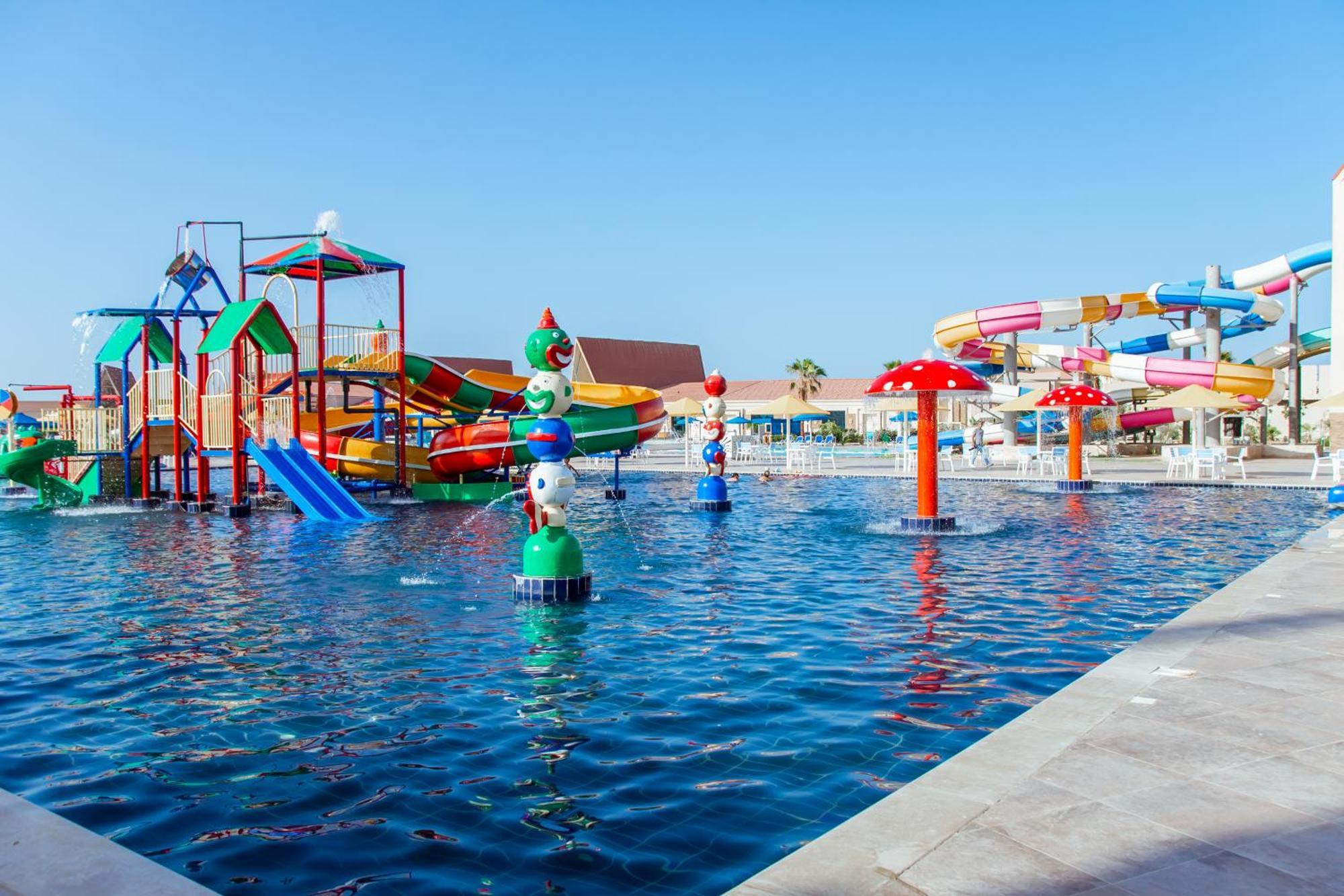 Pickalbatros Sea World Resort - Marsa Alam- "Aqua Park" El Qoseir Exterior photo